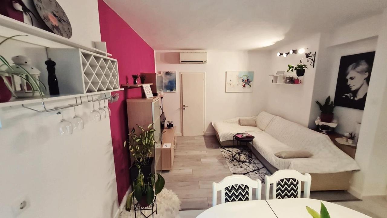Apartment Brdo Pula Bagian luar foto